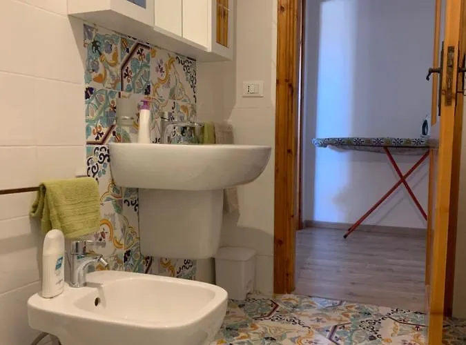 Al Castello 招待所 *