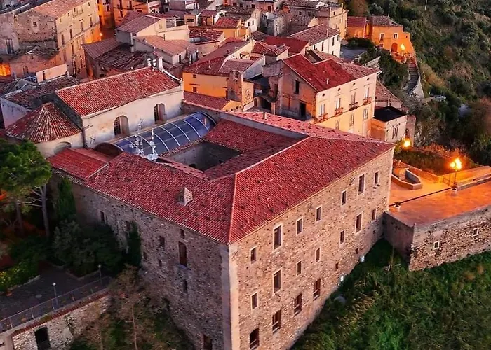 Al Castello 招待所 *